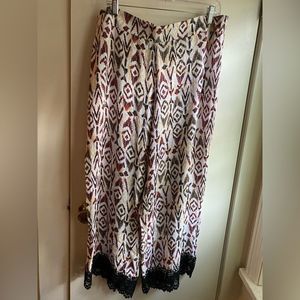 OSO Casual XL Palazzo pants with black crochet detail